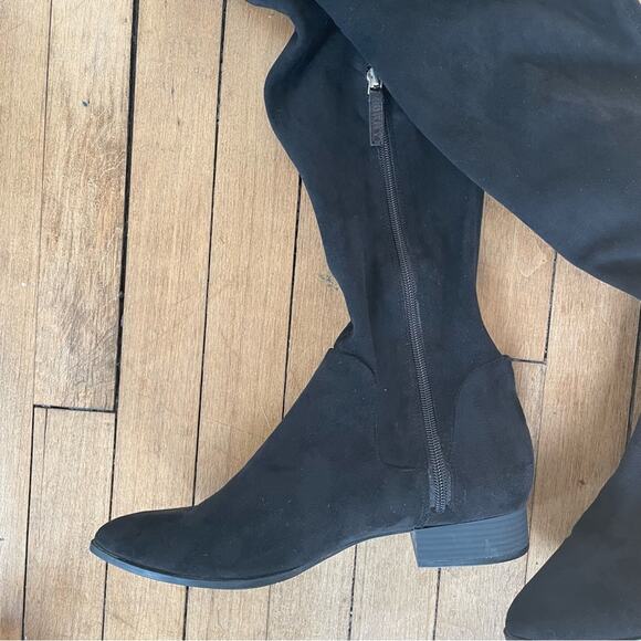 NWOT DKNY Black Over the Knee Tall Suede Boots 8.5 - Picture 7 of 10